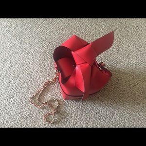 Zara gift bag  crossbag red